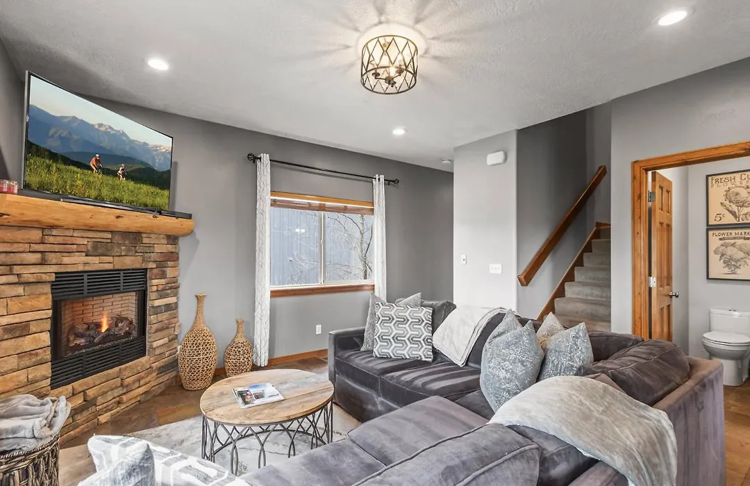 Bear Hollow Village 5458 By Moose Management *
